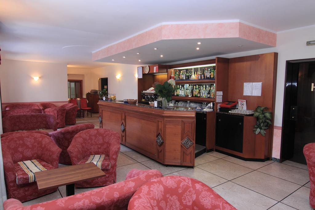 Hotel Piemonte ランツォ・トリネーゼ エクステリア 写真